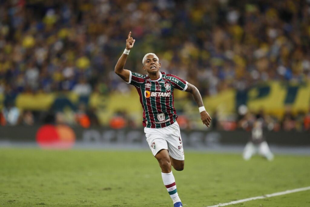 John Kennedy comemora o gol do título da Libertadores pelo tricolor carioca 