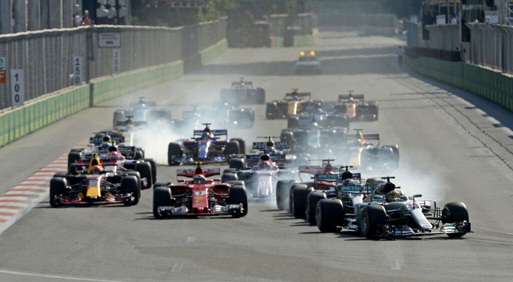 O GP do Azerbaijão de 2017, em Baku, é um dos melhores dos últimos tempos