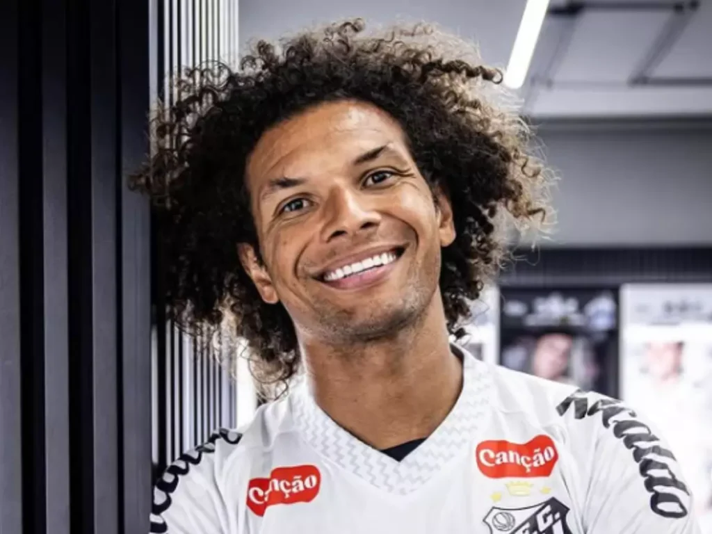 Willian Arão é a principal contratação do Santos para a sequência do Brasileirão