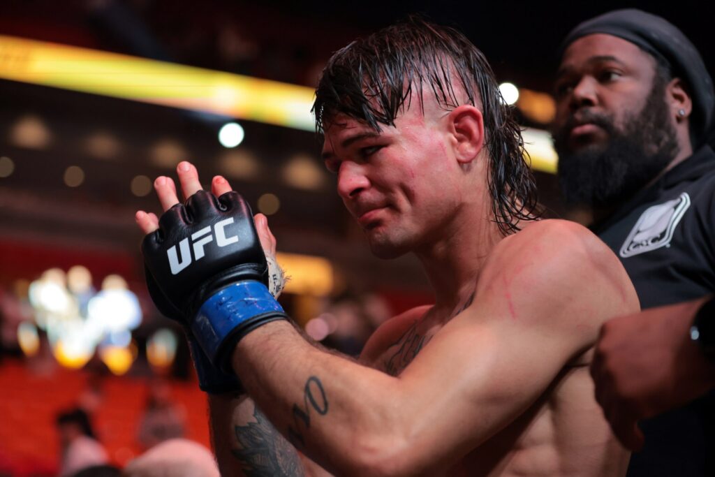 Diego Lopes vem de derrota para Alexander Volkanovski pelo cinturão peso pena do UFC