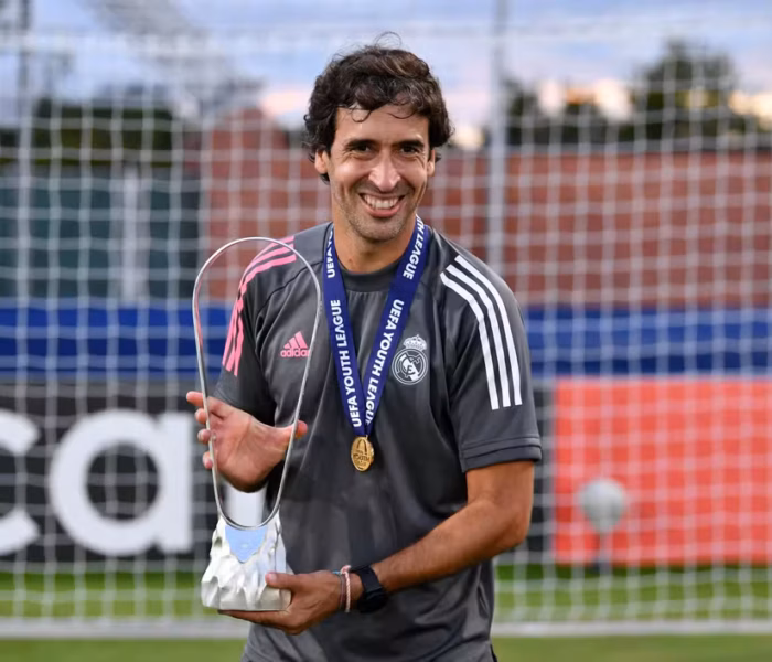 Raúl Leverkusen