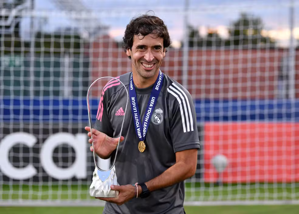 Raúl Leverkusen