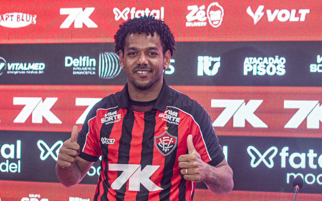 Romarinho é a principal contratação do Vitória para a sequência da temporada