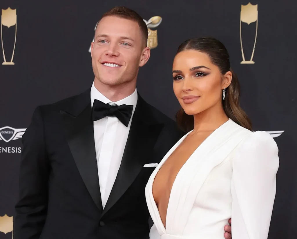 Chrsitian McCaffrey e Olivia Culpo são muito requisitados por marcas de moda
