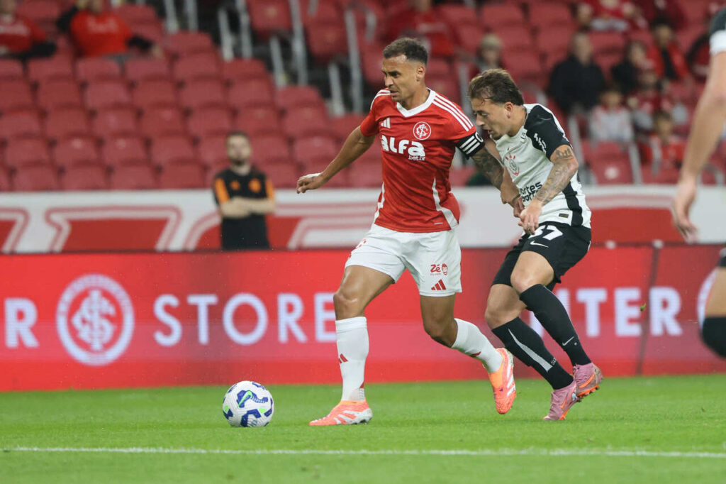 Internacional e Corinthians empataram por 1 a 1 em jogo ruim pelo Brasileirão