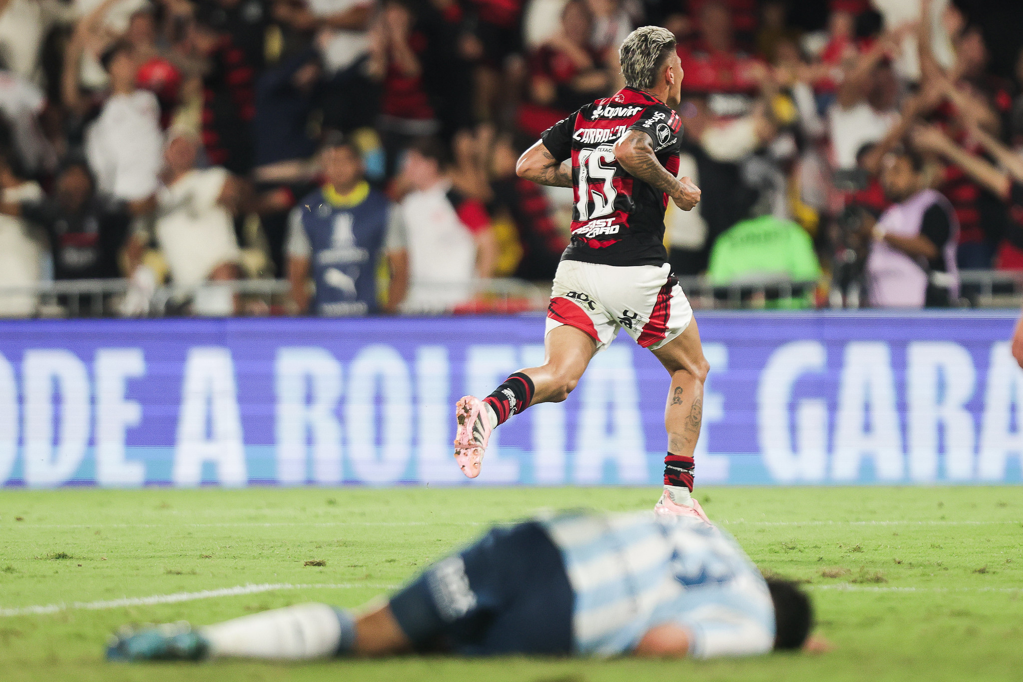 Carrascal foi eleito o melhor da partida pela Conmebol. Foto: Gilvan De Souza/Flamengo — Reprodução.