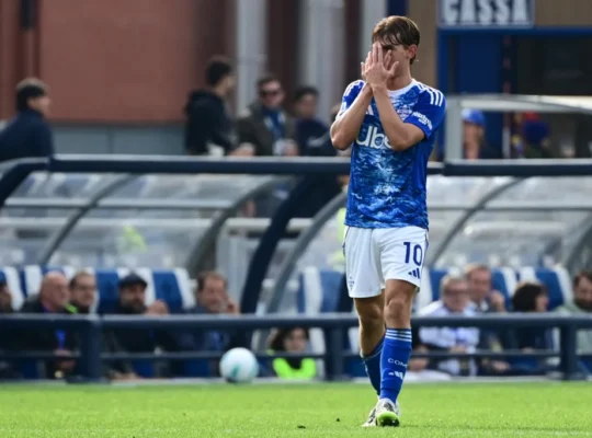 Nico Paz Como x Juventus