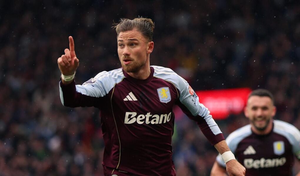 Aston Villa x Manchester City Matty Cash