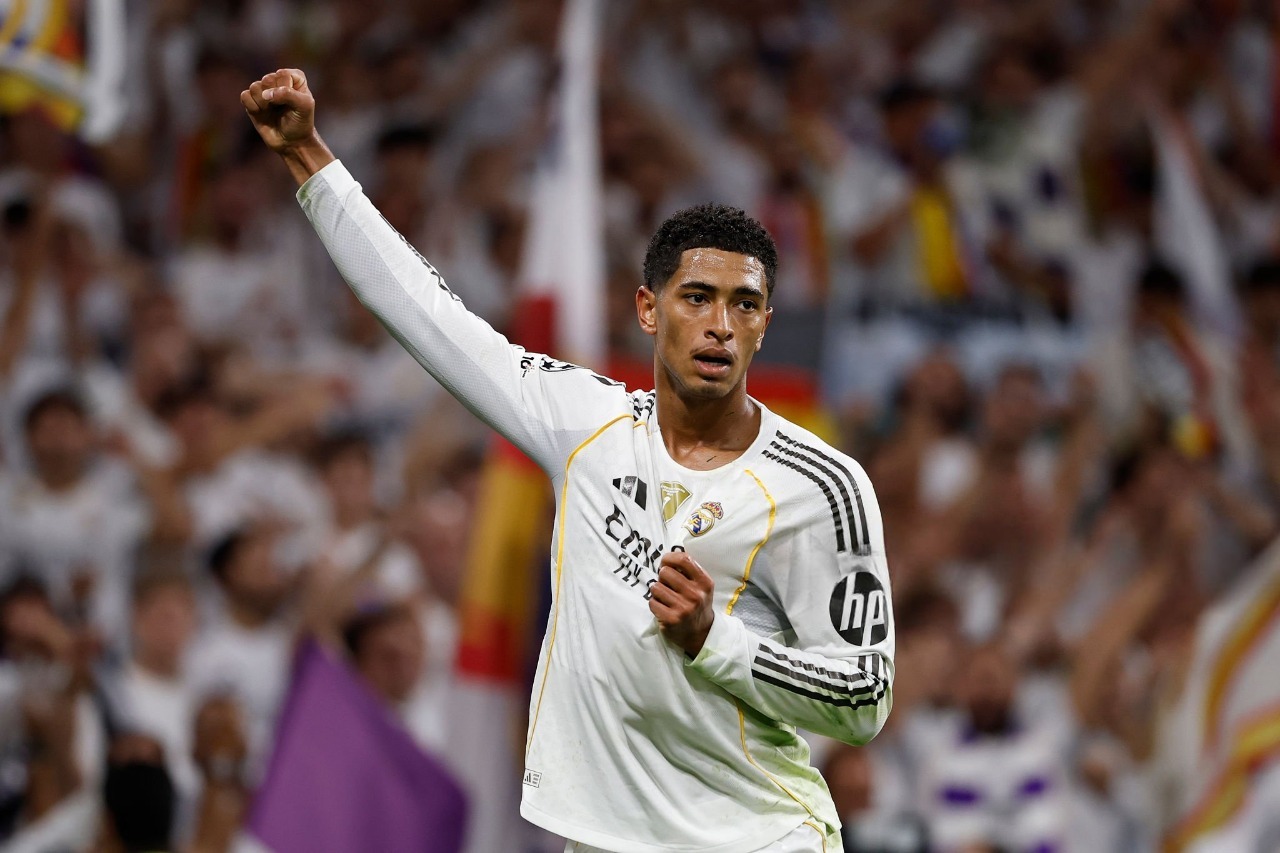 Jude Bellingham bate no peito e comemora o gol do Real Madrid diante da Juventus. Foto: Antonio Villalba/Real Madrid — Reprodução.