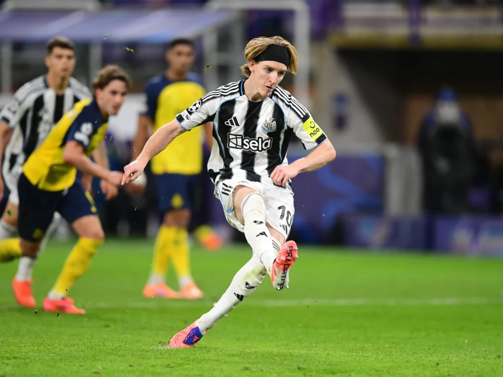 Newcastle vence o USG por 4 a 0, na Bélgica, pela UEFA Champions League