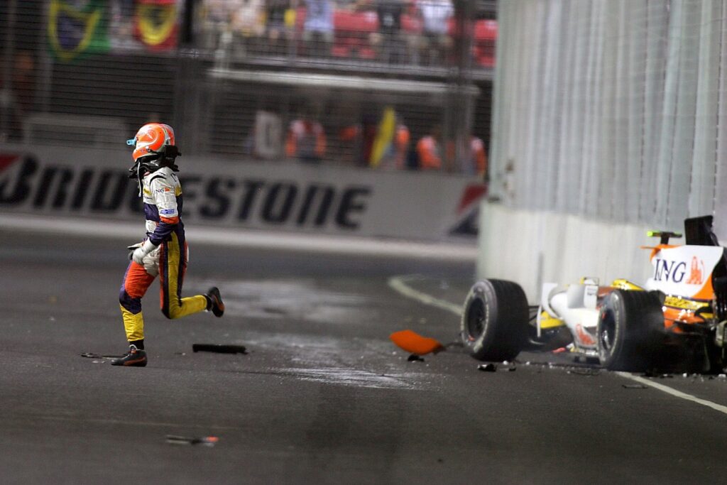 Polêmica batida de Nelsinho Piquet fez o GP de Singapura de 2008 entrar para a história