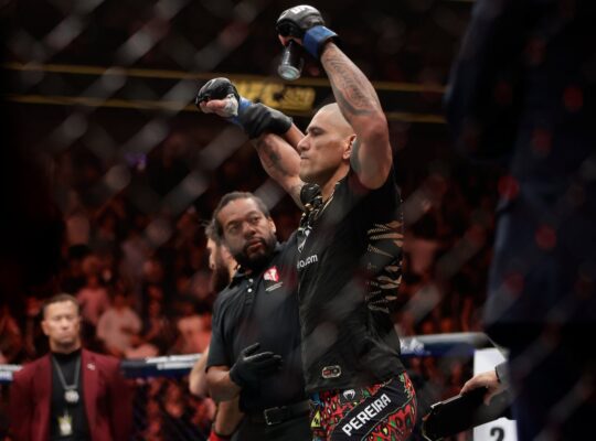 Alex Poatan Pereira UFC 320