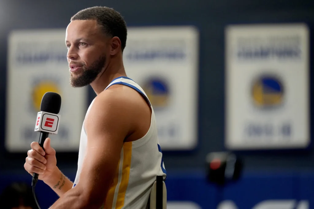 Stephen Curry falou sobre sua longevidade no Media Day dos Warriors