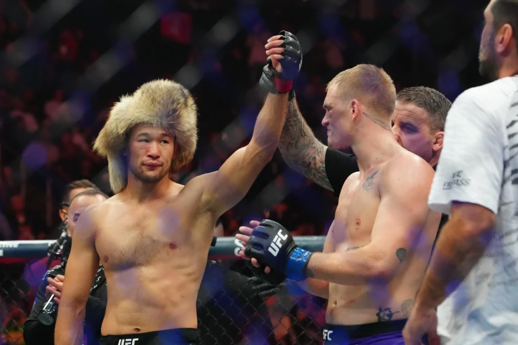 Shavkat Rakhmonov, em sua última aparição no UFC, venceu Ian Garry 