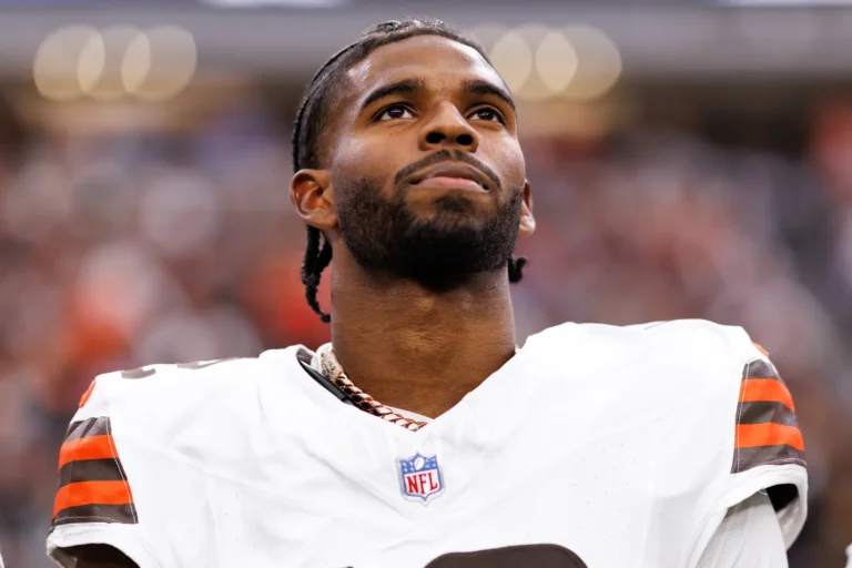 NFL: Como o Cleveland Browns vai decidir entre Shedeur Sanders e Deshaun Watson?