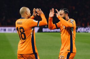 Donyell Malen Memphis Depay Holanda x Lituânida