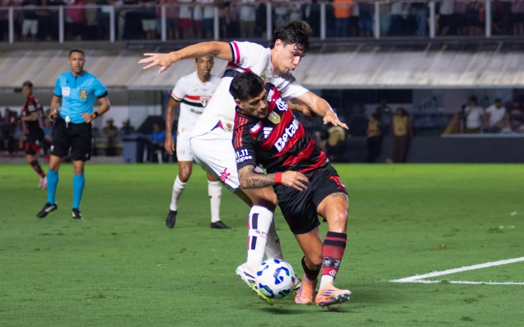 Muita briga e intensidade definem o que foi o empate entre São Paulo e Flamengo