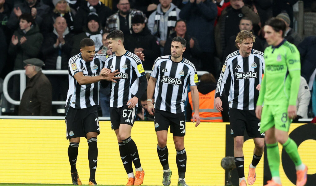 Newcastle x Fulham Copa da Liga Inglesa