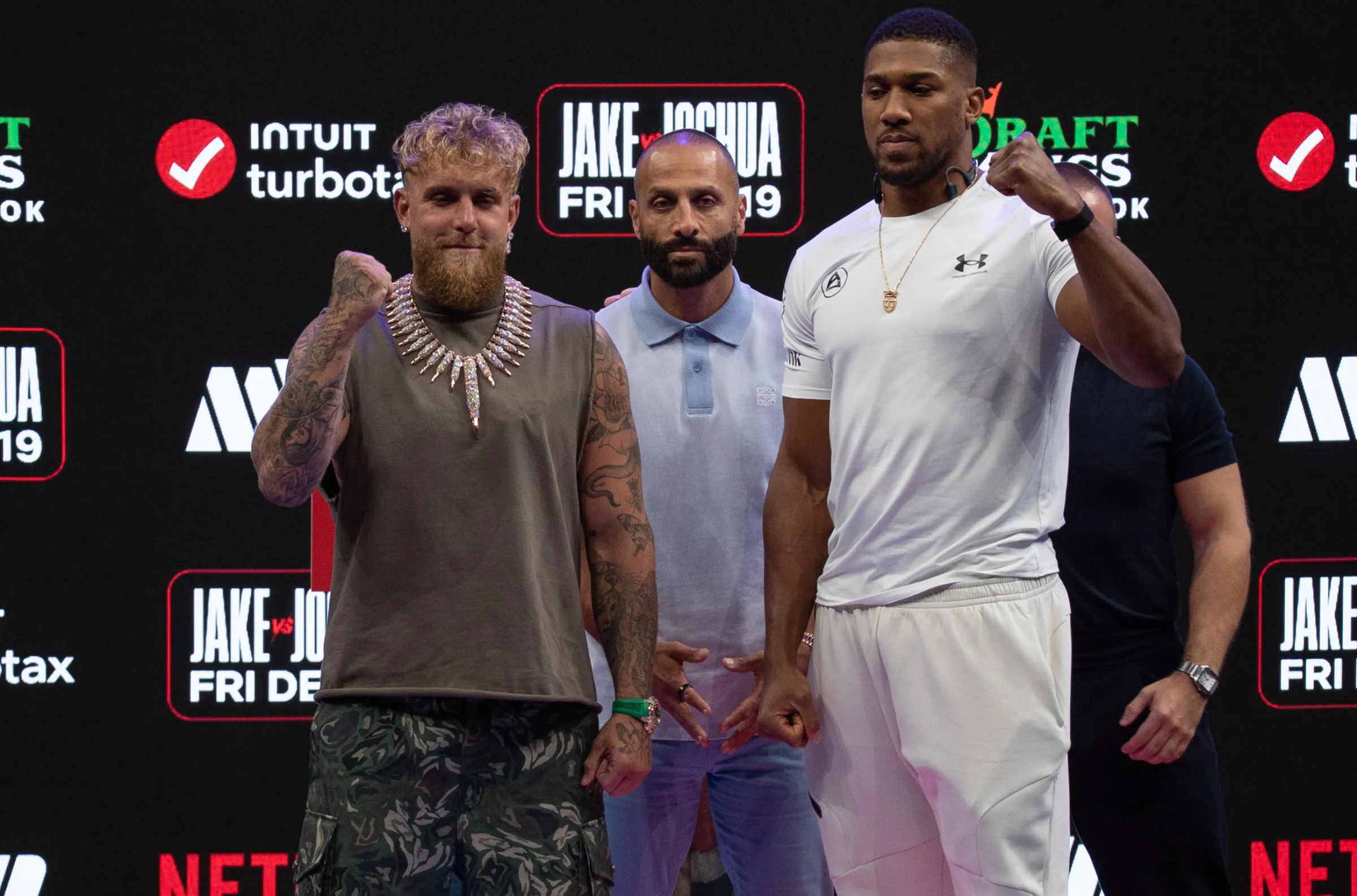 Jake Paul vs Anthony Joshua