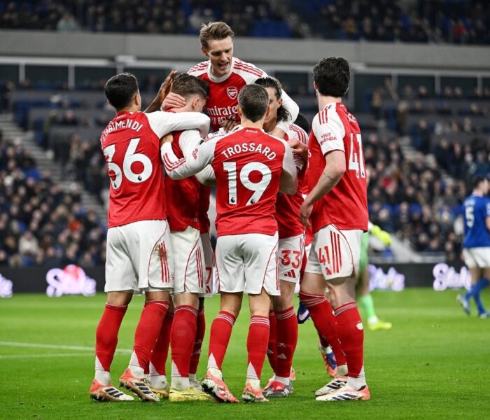 Com gol de pênalti de Gyokeres, o Arsenal venceu o Everton, fora de casa, pela 17ª rodada da Premier League. Foto: David Price/Arsenal FC via Getty Images