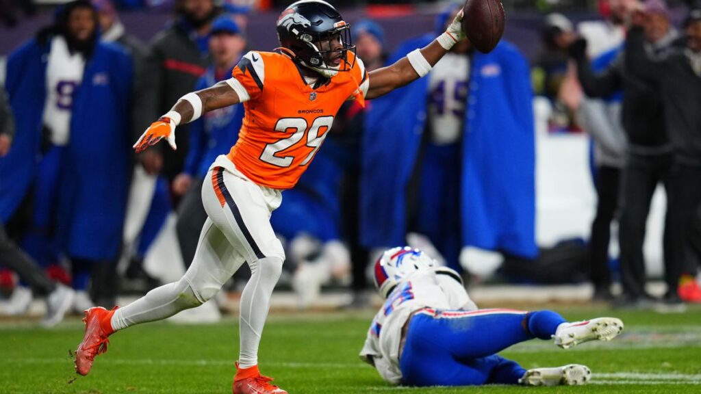 McMillan força o quarto turnover de Josh Allen e abre caminho para a vitória dos Broncos na prorrogação