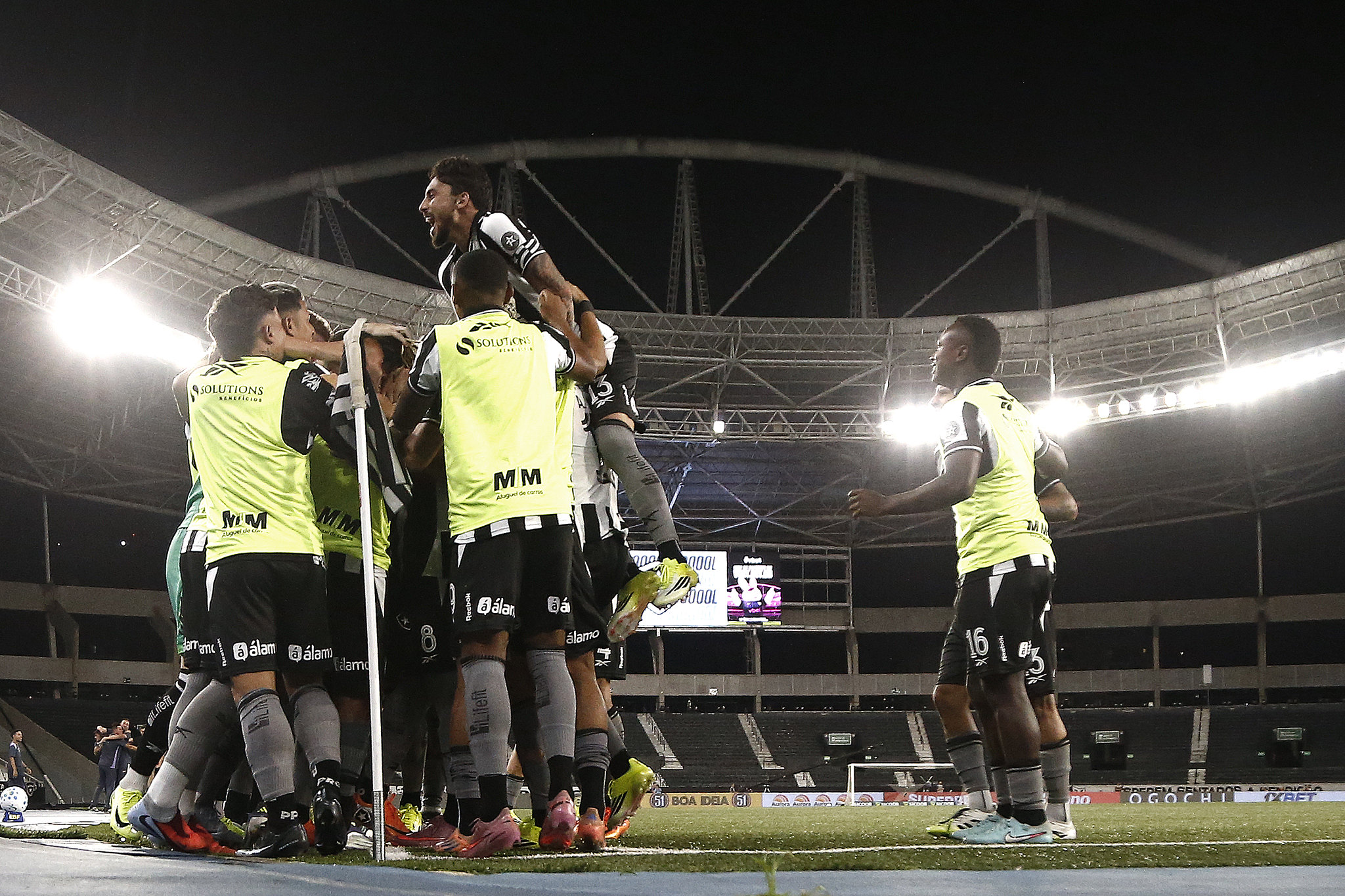 Jogadores do Botafogo comemoram. Foto: Vítor Silva/Botafogo