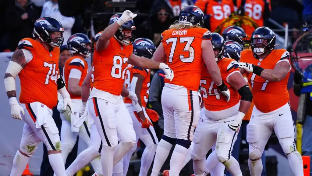 Crum anotou um dos touchdowns na vitória dos Broncos sobre os Bills por 33 a 30 