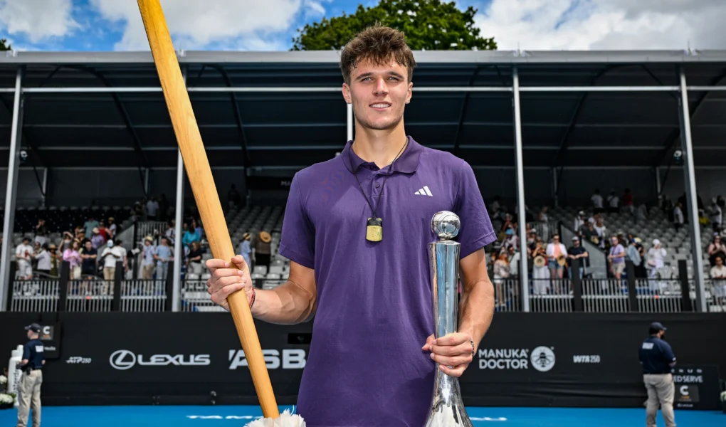 Campeões ATP WTA Jakub Mensik
