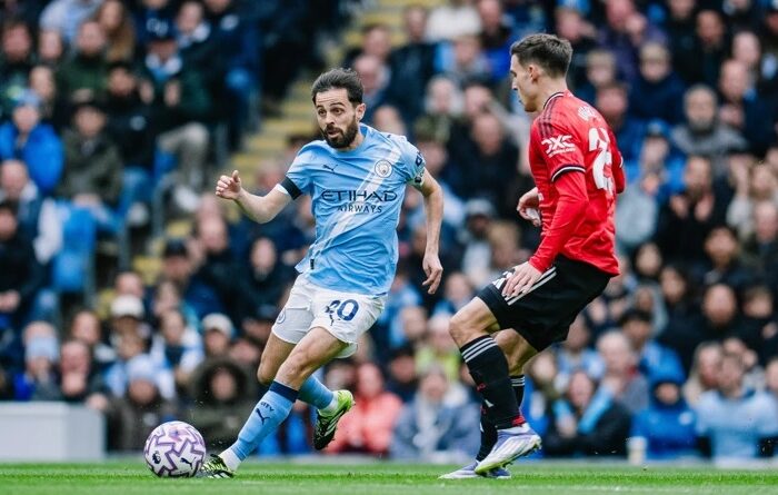 Dérbi de Manchester: City e United se enfrentam