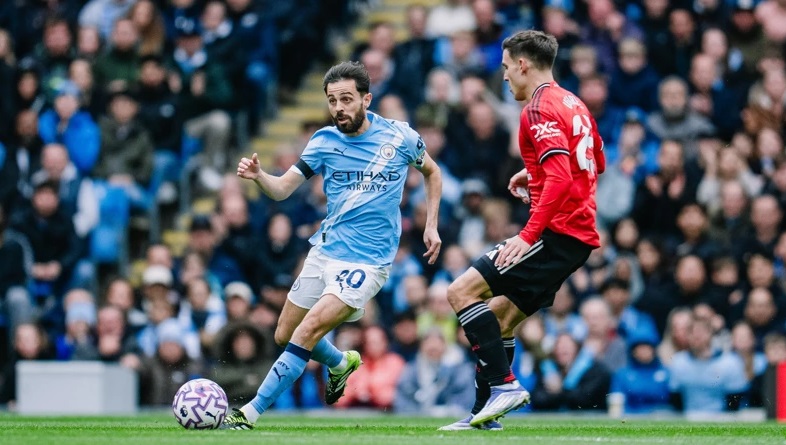 Dérbi de Manchester: City e United se enfrentam