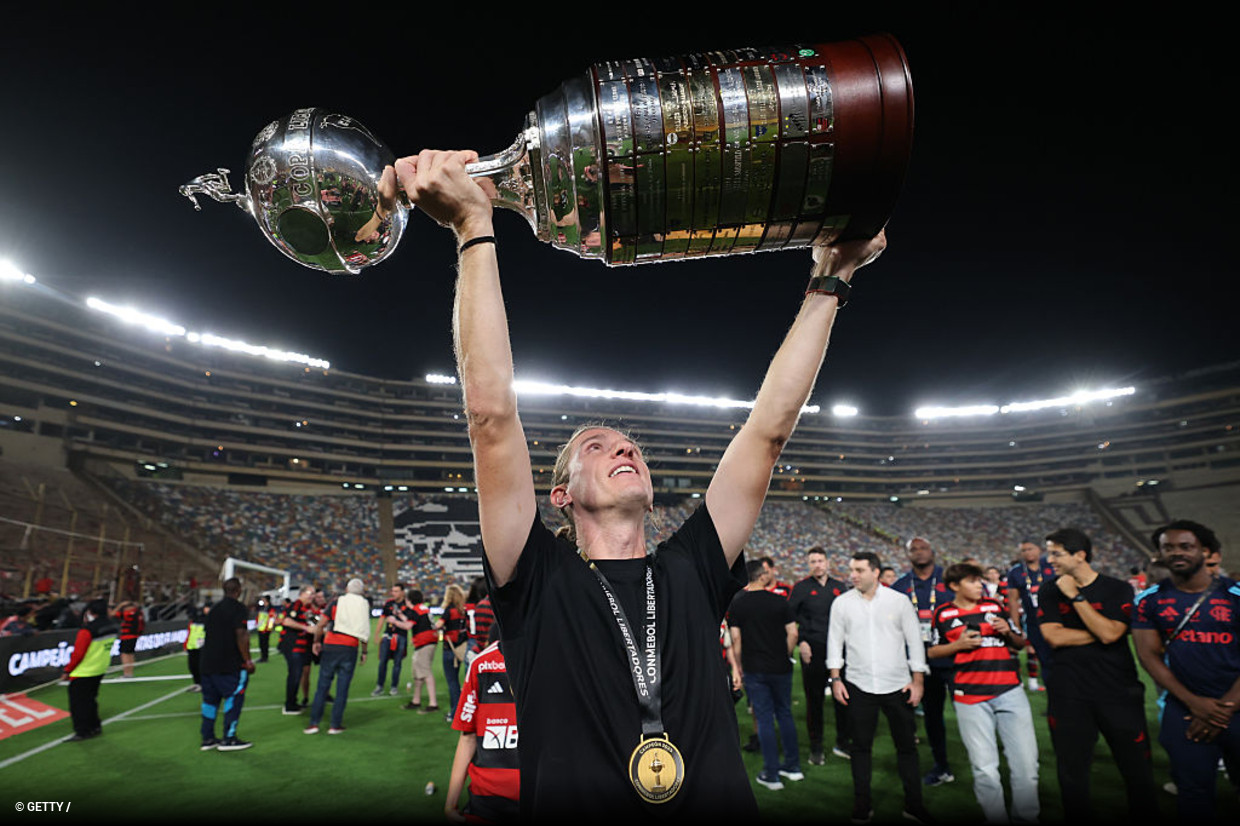 Filipe Luís Brasileirão