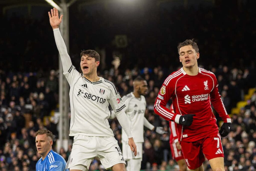 Wirtz comemora o gol de empate do Liverpool diante do Fulham