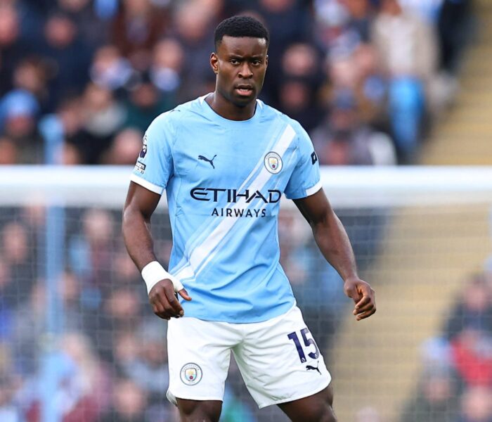 Guéhi, zagueiro do Manchester City. Foto: IMAGO.