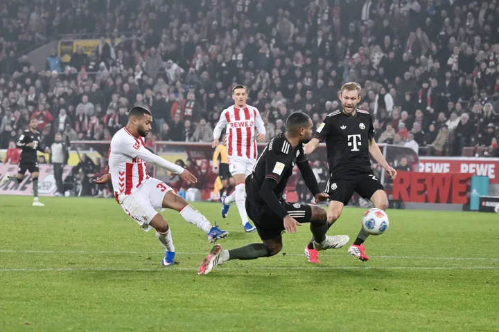 Maina marcou o primeiro para o Colônia. Foto: IMAGO/Maik Hölter/TEAM2sportphoto