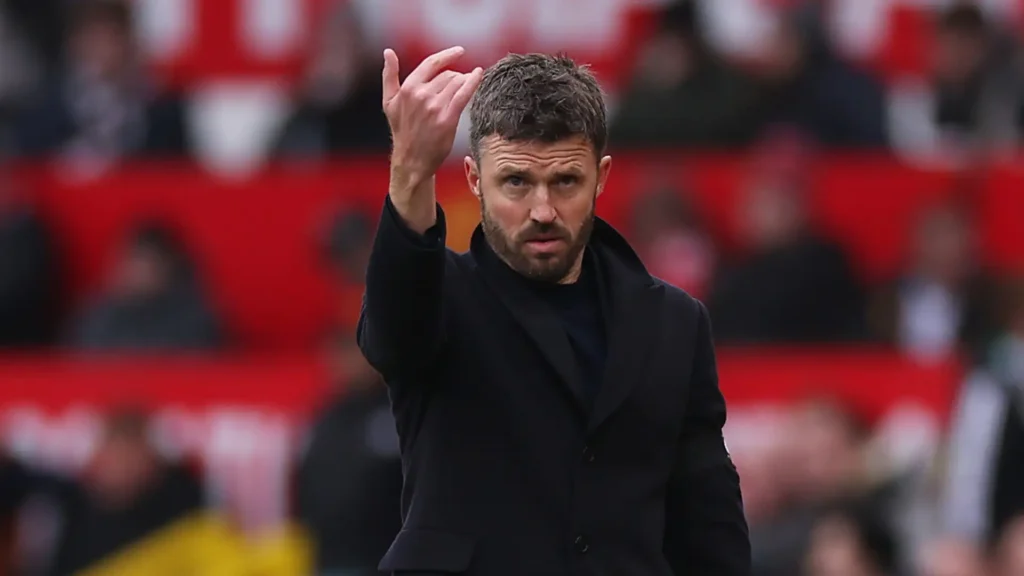 Michael Carrick tem ótimo impacto inicial no Manchester United