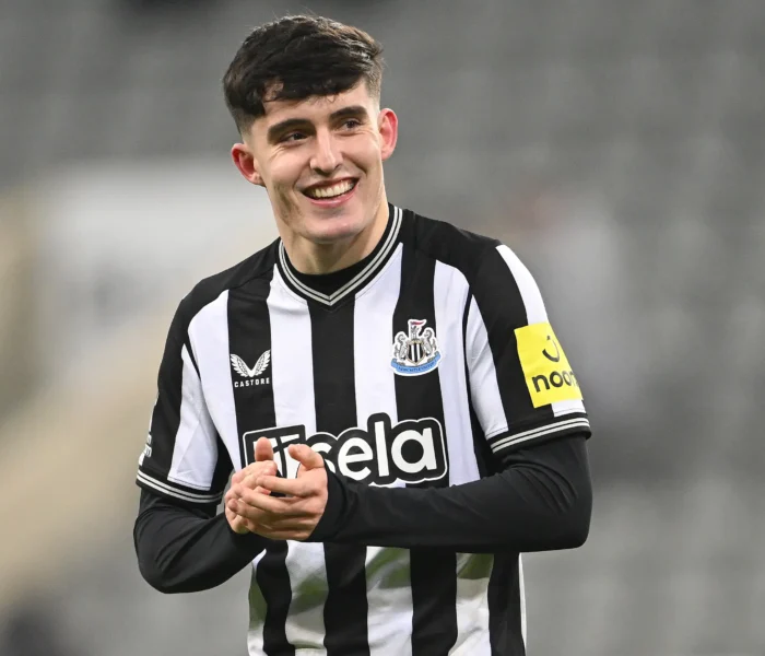 tino livramento newcastle arsenal