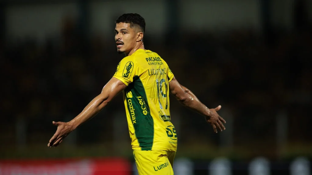 Lucas Ramon despertou o interesse do São Paulo após ter se destacado pelo Mirassol em 2025