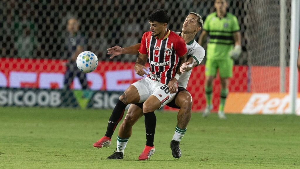 São Paulo é melhor e supera o Coritiba fora de casa