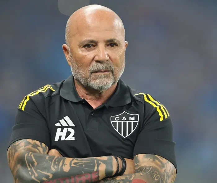 Sampaoli demitido.