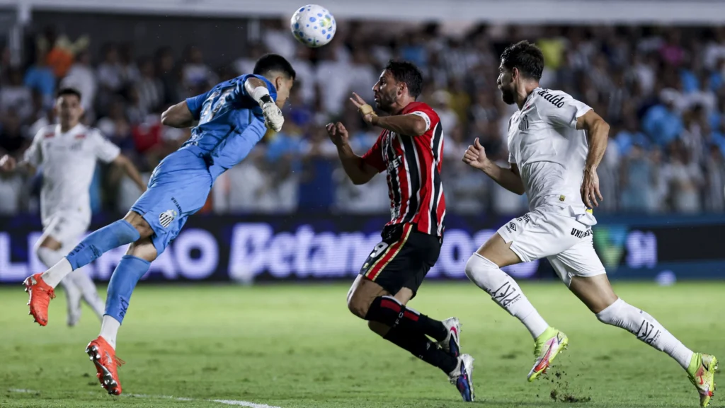 Em jogo truncado, Santos e São Paulo empatam na Vila Belmiro