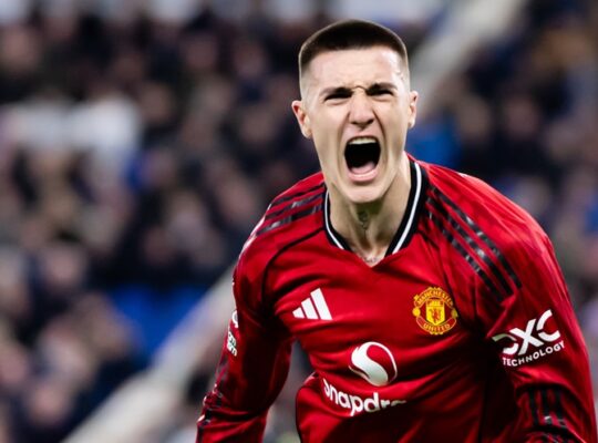 Manchester United vence Everton com gol de Sesko - Bayern