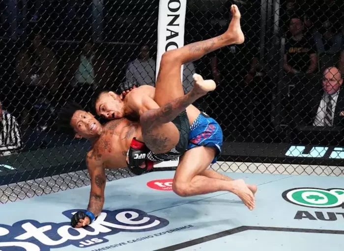 Oliveira vs Bautista UFC Vegas 113