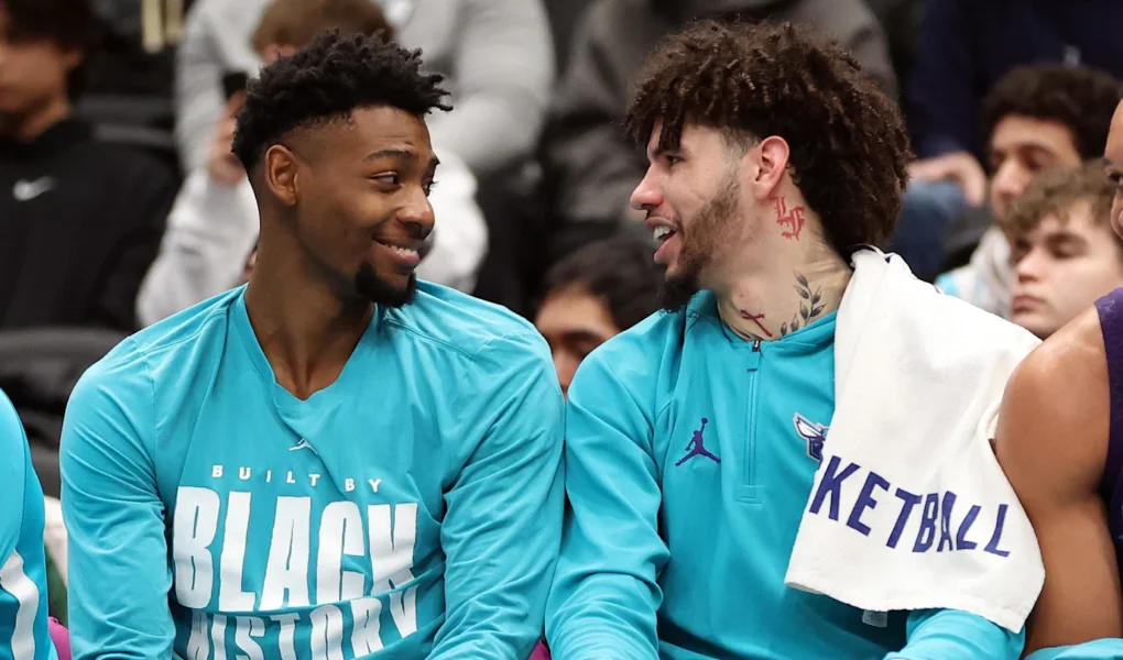 O que o Charlotte Hornets precisa fazer para uma melhor posição?