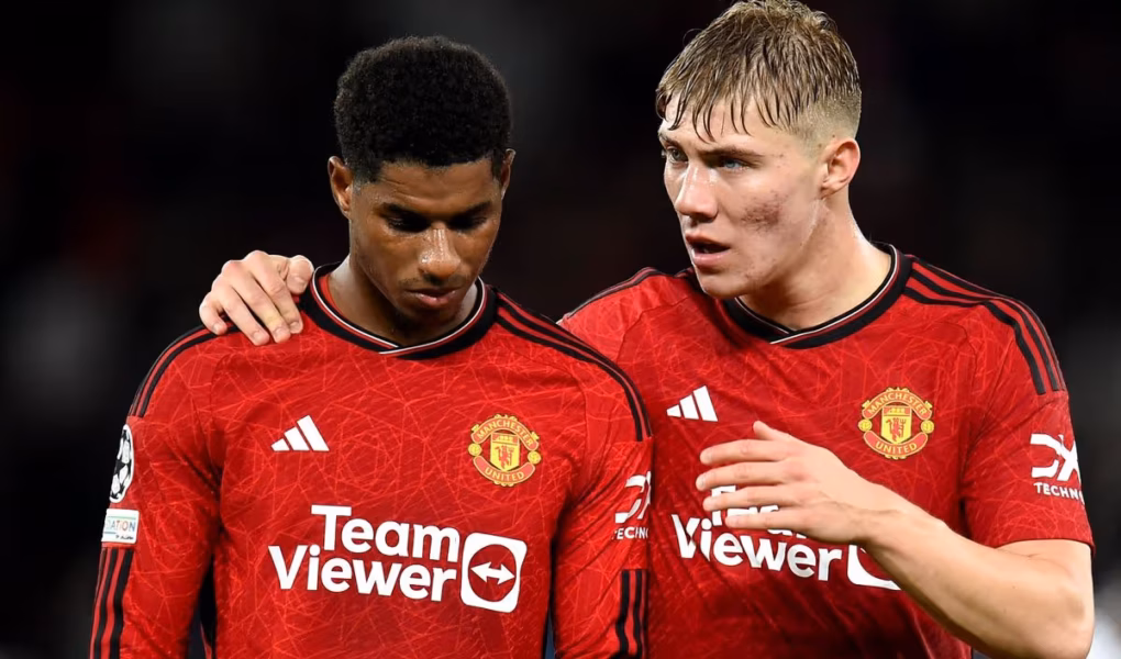 Manchester United planeja vender 5 estrelas e faturar mais de £100 mi