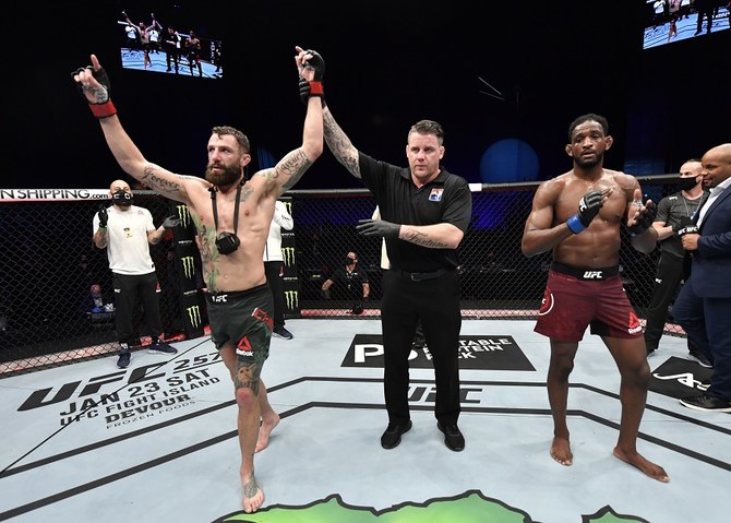 Michael Chiesa conseguiu vitórias expressivas, como a contra Neil Magny em Abu Dhabi