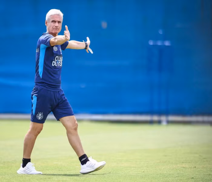 Grêmio de Luís Castro aos poucos encontra seu caminho depois de remontar elenco
