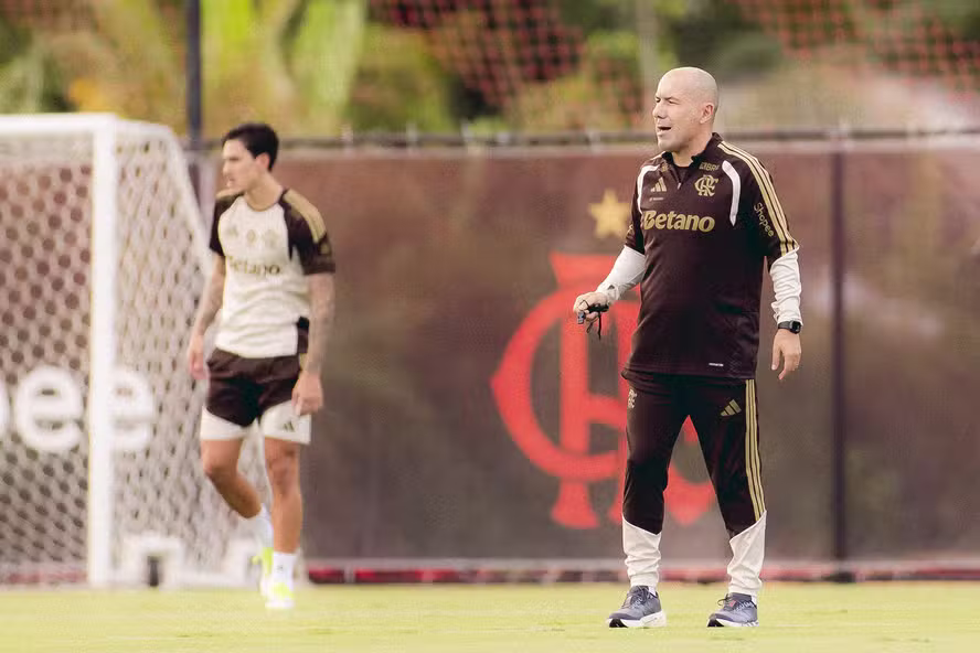 Leonardo Jardim e Pedro. Foto: Adriano Fontes/Flamengo.