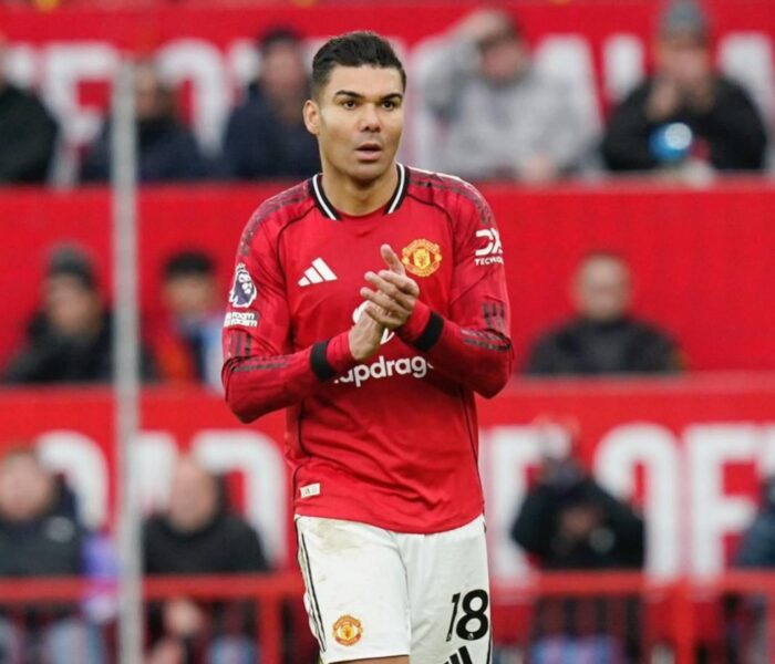 Sem Casemiro, United mira outros volantes