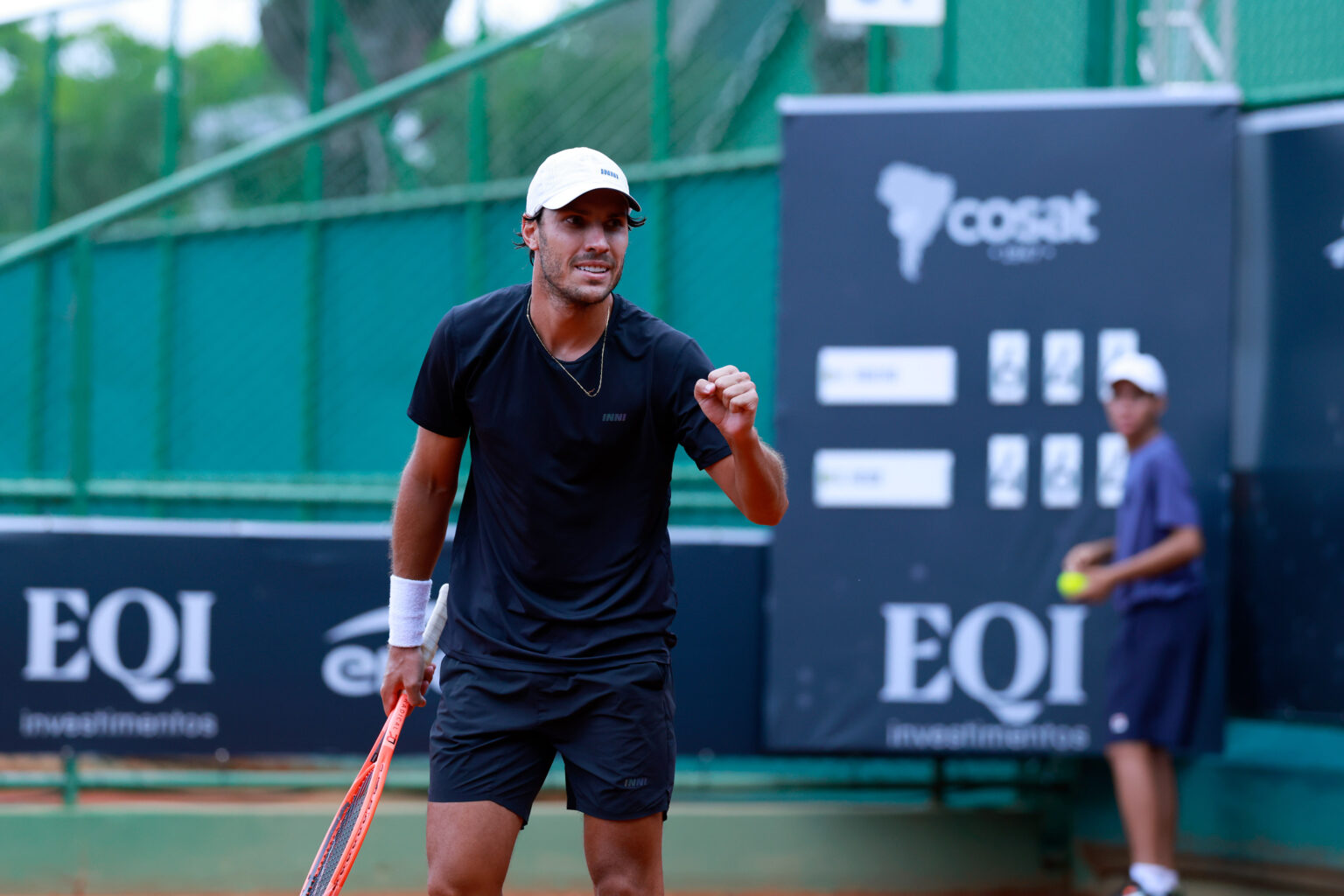Zebra no Brasília Tennis Open, Eduardo Ribeiro surpreende ao chegar na ...