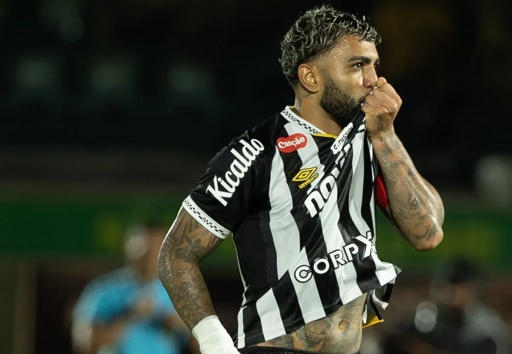 Gabigol faz dois e garante o empate para o Santos diante do Mirassol
